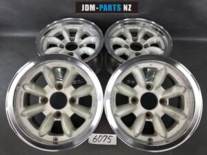 PANASPORT Racing FORMULA-ONE 4.7Kg 13x6j +8 4x114.3 CB