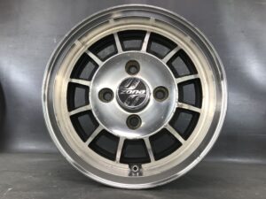 BRIDGESTONE ZONA SPOKE 9 with Original Caps 13x5j +20 4x114.3 CB