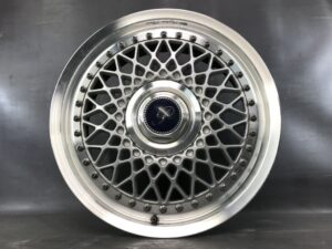 RAYS QUEEN 3 piece 17x7j +52 5x114.3 CB71 x2
