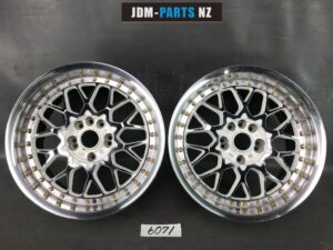 RAYS VOLK VR X-10 MESH 3 piece 17x9j +37 4x114.3 5x114.3 CB70 x2