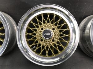 ENKEI MESH with Original Center Caps 14x6j +15 4x114.3 CB