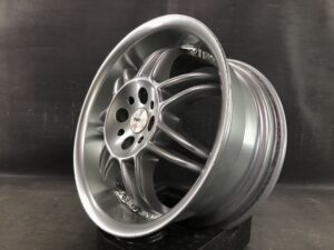 MOMO ITALY RACER KBA 44226 16x7.5j +40 4x100 CB60.8 x4