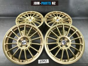 OZ RACING SUPERTURISMO 17x7j +48 5x100 CB55 x4