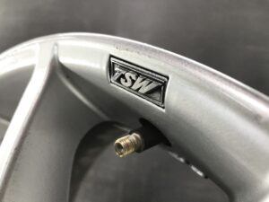 TSW TIGER 17x8j +33 5x114.3 CB