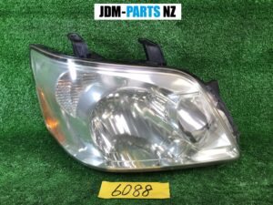 TOYOTA NOAH VOXY AZR60 AZR65 HEADLIGHT Head light KOITO 28-180 RIGHT Side x1
