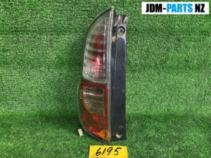 TOYOTA PASSO BOON KGC10 KGC15 TAILLIGHT 220-51895 LEFT x1