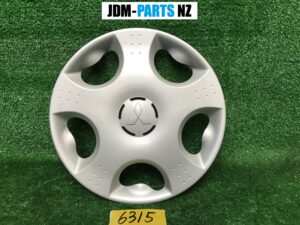 MITSUBISHI 15inch WHEEL CAP / HUB CAP x1