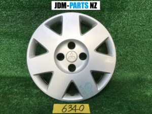 MITSUBISHI 14inch WHEEL CAP / HUB CAP x1