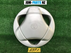 TOYOTA 14inch WHEEL CAP / HUB CAP x1