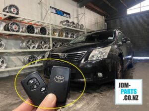 TOYOTA AVENSIS Replacement KEY