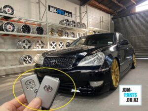 TOYOTA CROWN MAJESTA Replacement key
