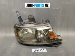 HONDA STEPWAGON RF RF7 HID HEADLIGHT P4063 P3590 P3589 RIGHT Side x1