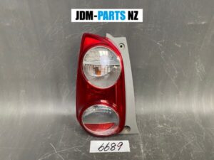TOYOTA PASSO NGC30 KGC30 KGC35 TAILLIGHT 220-51004 LEFT Side x1