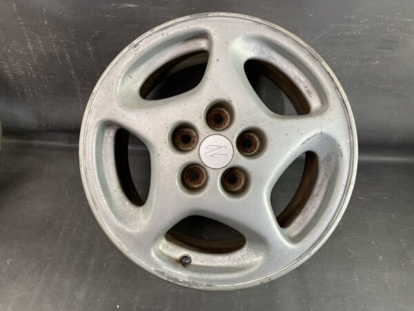 NISSAN Z32 FAIRLADY Z Genuine Alloy WHEEL 16x7.5j +45 5x114.3 CB:66 x4 - Image 10