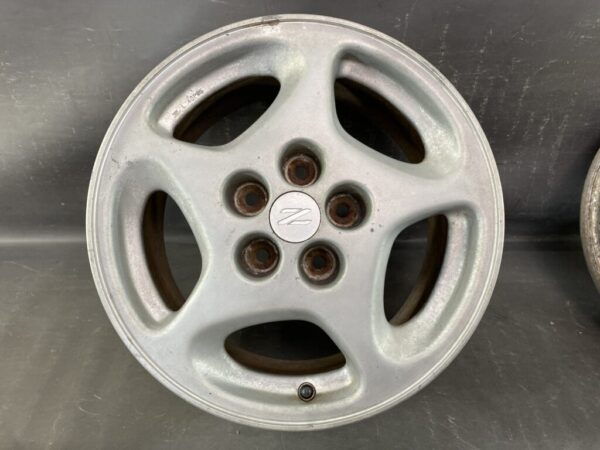 NISSAN Z32 FAIRLADY Z Genuine Alloy WHEEL 16x7.5j +45 5x114.3 CB:66 x4 - Image 9