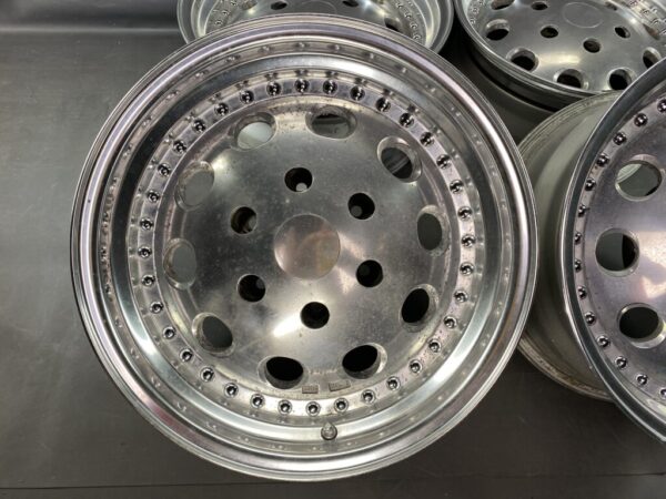 WEDS MAD DINGO 3 piece Non welded 16x8j -3 6x139.7 CB:110 x4 - Image 8