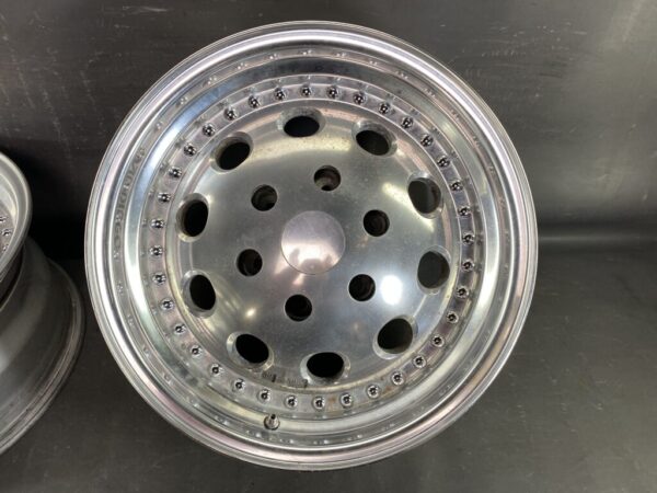 WEDS MAD DINGO 3 piece Non welded 16x8j -3 6x139.7 CB:110 x4 - Image 10