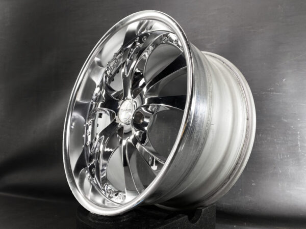RIVERSIDE TRAFFICSTAR DTM 3 piece 18x8j +47 / 18x9j +35 5x114.3 CB:73 x4 - Image 4