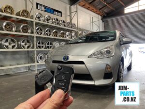 TOYOTA AQUA Replacement Key fob