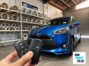 TOYOTA SIENTA Replacement Key