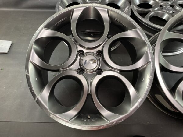 RAYS VERSUS COLLEZIONI GABBANA 17x7j +42 4x100 CB:65 x4 - Image 11