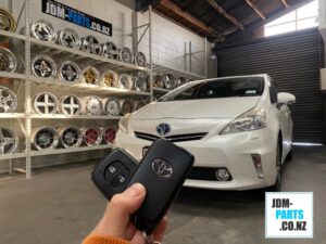 TOYOTA PRIUS ALPHA Replacement Key Fob