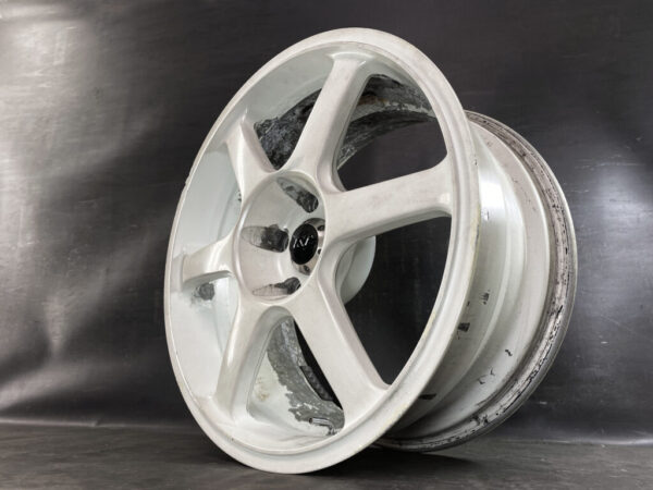 YOKOHAMA AVS MODEL 6 With Original Center Caps 17x8j +30 5x114.3 CB:73 x4 - Image 5