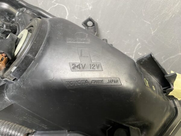 TOYOTA Prius Alpha α ZVW40 ZVW41 Genuine Headlight / KOITO 47-41 / Left Side x1 - Image 3