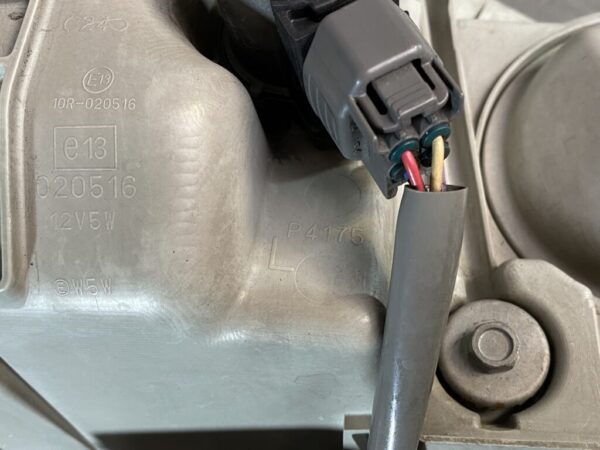 TOYOTA CROWN MAJESTA UZS186 UZS187 HID Headlight 30-315 Left Side x1 - Image 3