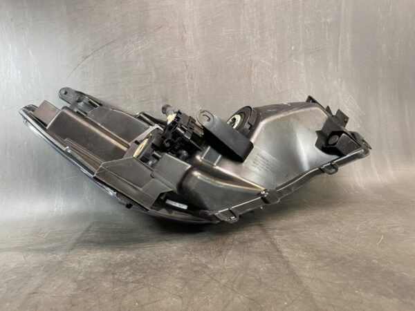 TOYOTA Prius V Alpha Alpha  ZVW40 ZVW41 Headlight 47-41 Left Side x1 - Image 8