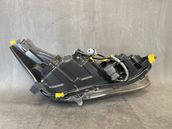 SUBARU XV IMPREZA GT GK LED Headlight ICHIKOH 1923 Left (clip Damaged ) x1 - Image 7