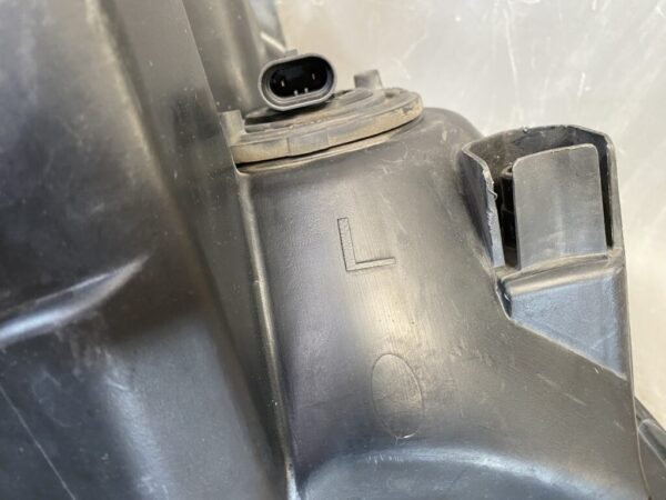 TOYOTA NOAH VOXY AZR60 AZR65 HID Headlight 28-181 Left Side x1 - Image 3