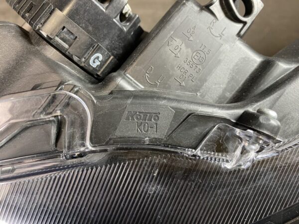 TOYOTA YARIS KSP120 MXPA10 MXPH10 Headlight K0-1 Left Side x1*DAMAGED* - Image 2