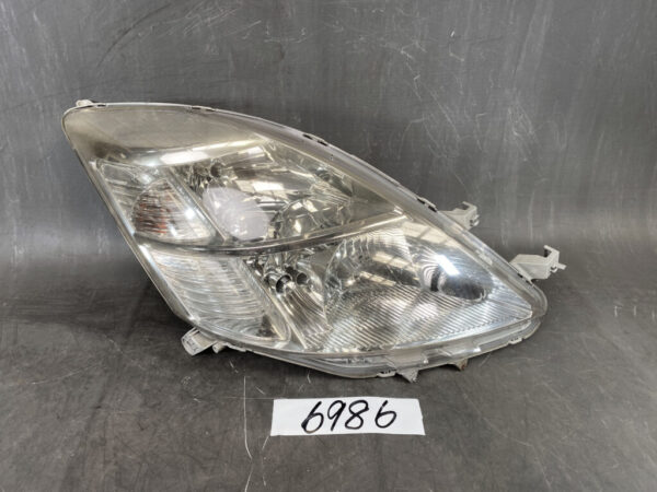 TOYOTA ISIS / ANM10 ANM15 Genuine Headlight / STANLEY 44-60 R / Right Side x1 » JDM-PARTS NZ