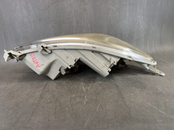 TOYOTA ISIS ANM10 ANM15 Headlight STANLEY 44-60 R Right Side x1 - Image 5