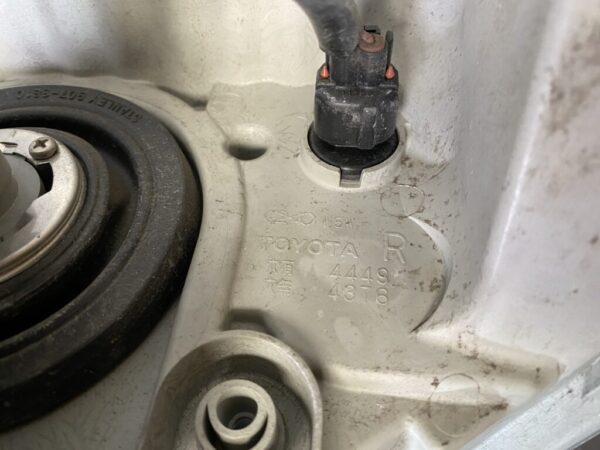 TOYOTA ISIS ANM10 ANM15 Headlight STANLEY 44-60 R Right Side x1 - Image 3