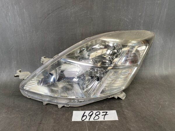 TOYOTA ISIS / ANM10 ANM15 Genuine Headlight / STANLEY 44-60 L / Left Side x1 » JDM-PARTS NZ