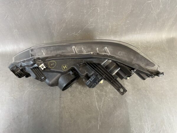 NISSAN SERENA C27 SUZUKI LANDY Headlight 100-23719 Right Side x1 - Image 4