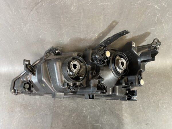 NISSAN SERENA C27 SUZUKI LANDY Headlight 100-23719 Right Side x1 - Image 5