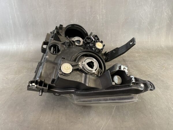 NISSAN SERENA C27 SUZUKI LANDY Headlight 100-23719 Right Side x1 - Image 7