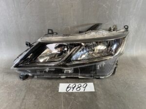 NISSAN SERENA / C27 Genuine Headlight / KOITO 100-23719 / Left Side x1