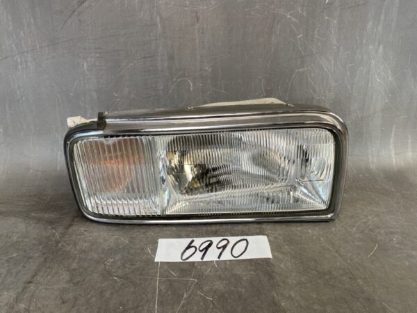 NISSAN PRESIDENT / PHG50 G50 Genuine Headlight / ICHIKOH 1433 / Right Side x1 » JDM-PARTS NZ