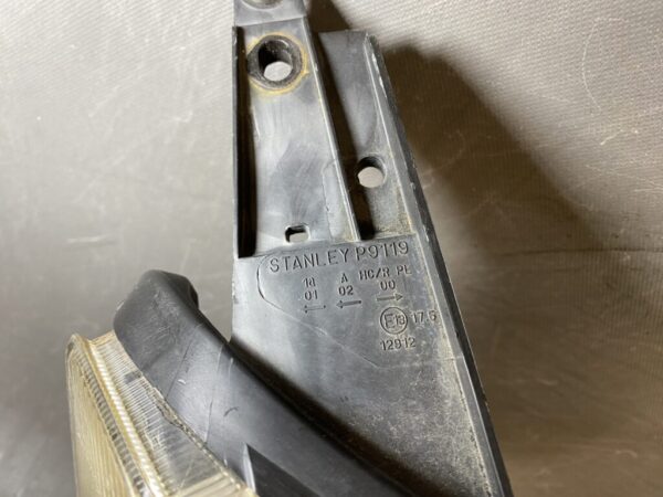 SUZUKI SWIFT ZC72S ZD72S Genuine Headlight / STANLEY P9119 / Right Side x1 - Image 2