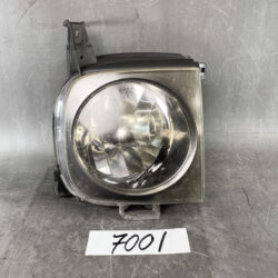 NISSAN CUBE / Z11 Genuine Headlight / ICHIKOH 1768 / Right Side x1