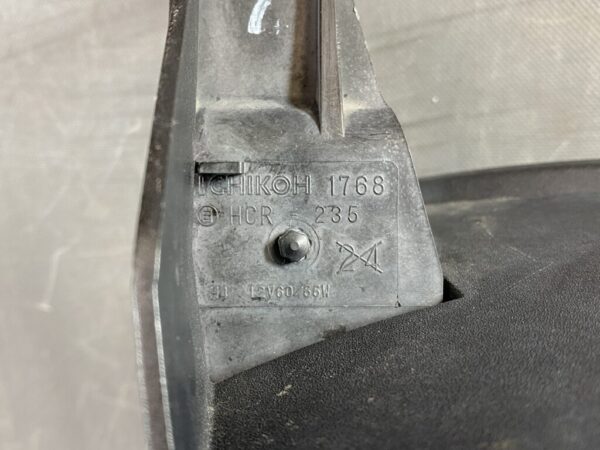 NISSAN CUBE / Z11 Genuine Headlight / ICHIKOH 1768 / Right Side x1 - Image 2