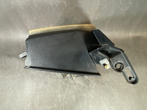 NISSAN CUBE / Z11 Genuine Headlight / ICHIKOH 1768 / Right Side x1 - Image 4