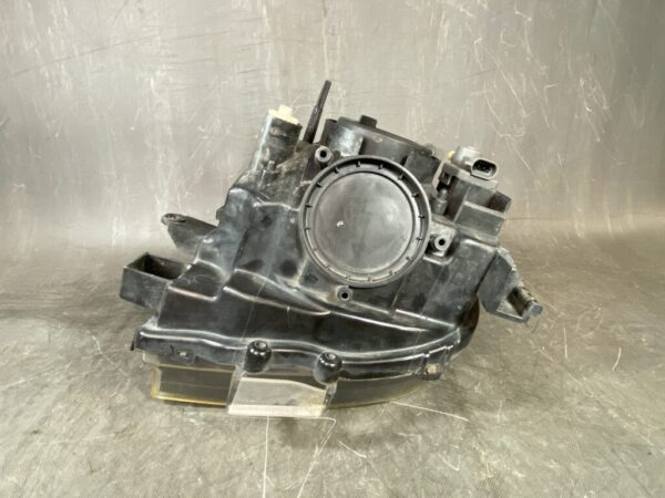 NISSAN CUBE / Z11 Genuine Headlight / ICHIKOH 1768 / Right Side x1 - Image 6