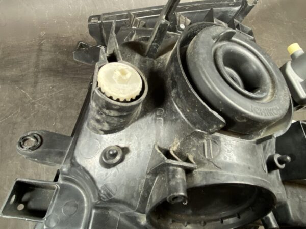 NISSAN CUBE / Z11 Genuine Headlight / ICHIKOH 1768 / Right Side x1 - Image 3