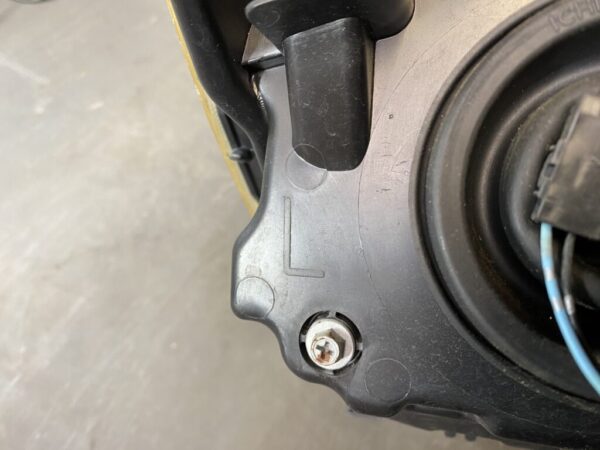 NISSAN NOTE E11 Headlight ICHIKOH H005 Left Side x1 - Image 3