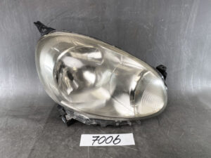 NISSAN MARCH / K13 Genuine Headlight / ICHIKOH H009 / Right Side x1
